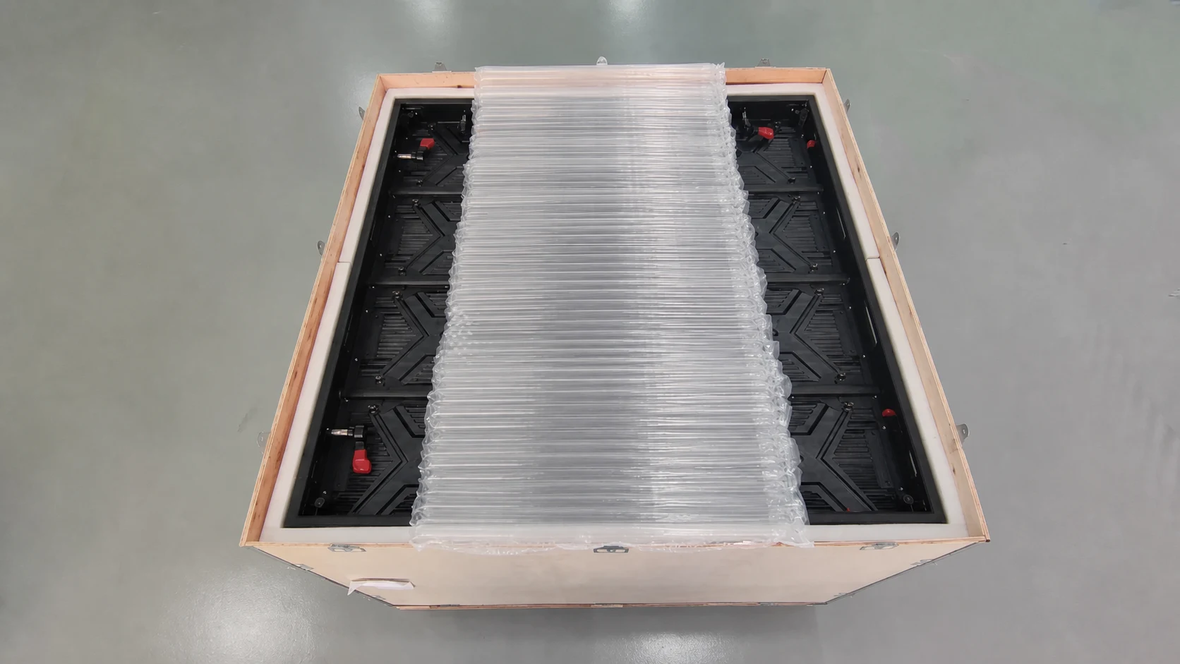 Open wooden LED display shipping case